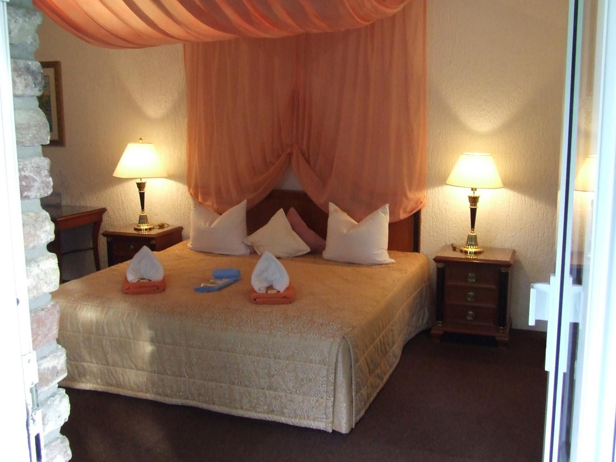 Hotel-Restaurant Orsoyer Hof راينبرغ المظهر الخارجي الصورة